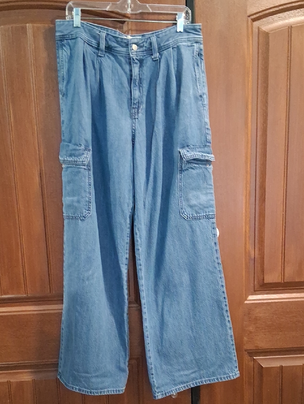 Universal Thread Size 12 Wide Leg Jeans
